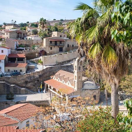 Myrto House Aparthotel Tochni Bagian luar foto