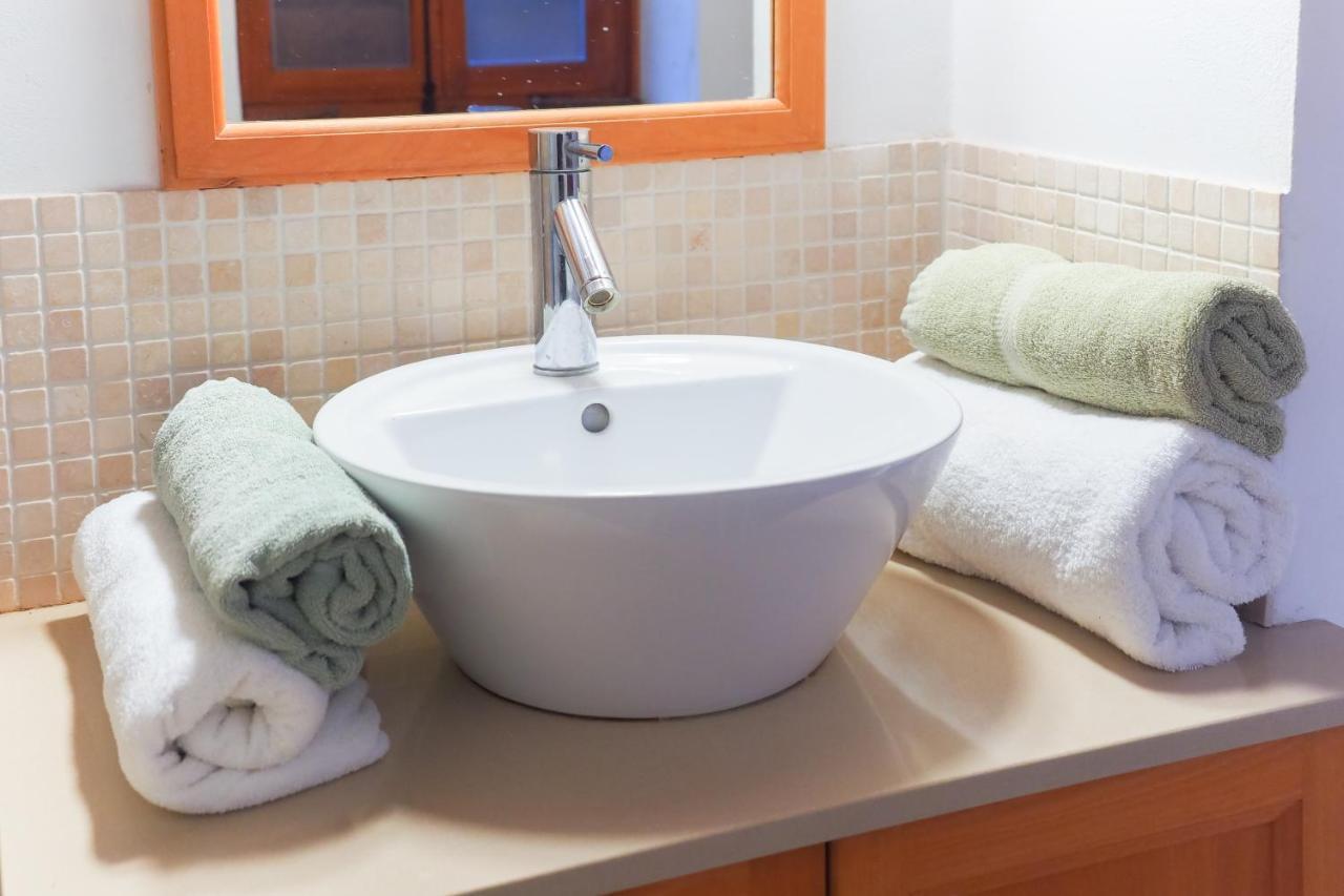 Myrto House Aparthotel Tochni Bagian luar foto